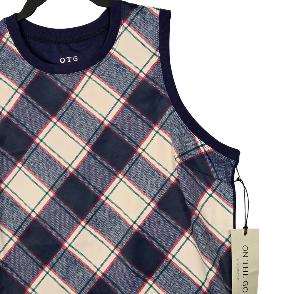 Tail Tech OTG NEW Women Medium Rio Crewneck Sleeveless Top Buffalo Plaid Navy